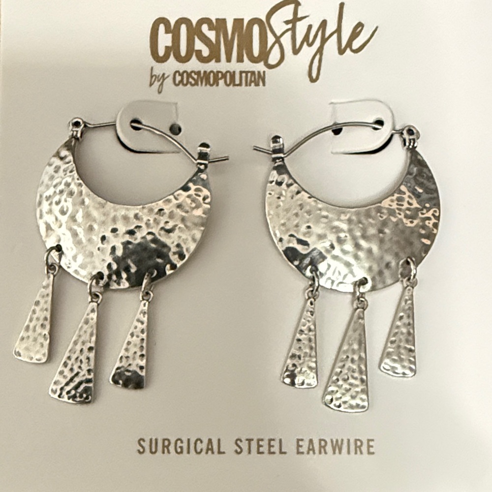 Cosmopolitan Hammered Silver Earrings‎